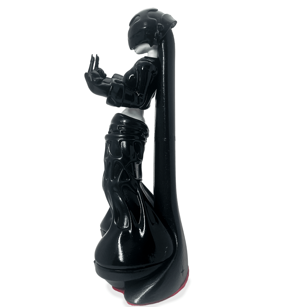 Helmet Girl - Dark Mode Trist'Art's Toys