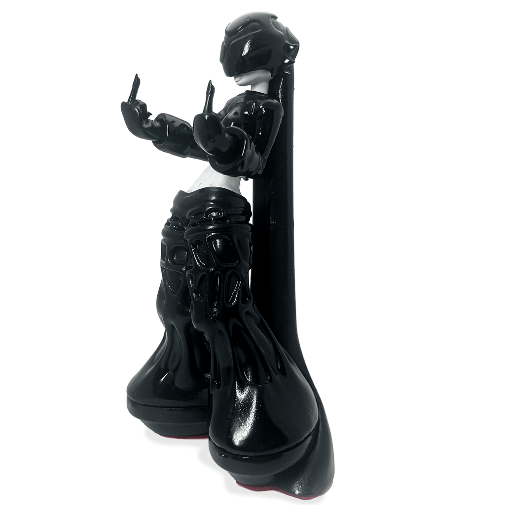 Helmet Girl - Dark Mode Trist'Art's Toys